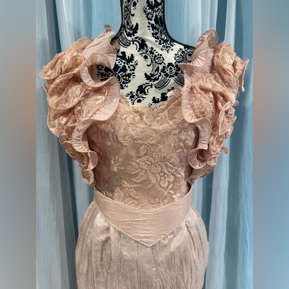 Vintage BB Collections by Barbara Pink Lace Ruffle Sleeve Midi Dress Size 6 - Picture 3 of 11